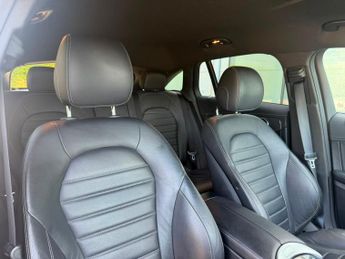 Mercedes-Benz EQC EQC 400 80kWh AMG Line SUV 5dr Electric Auto 4MATIC (408 ps)