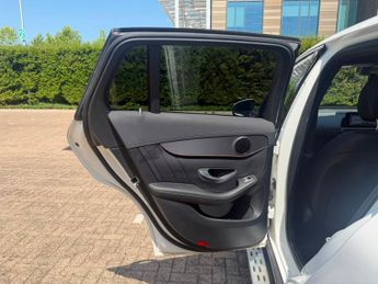Mercedes-Benz EQC EQC 400 80kWh AMG Line SUV 5dr Electric Auto 4MATIC (408 ps)