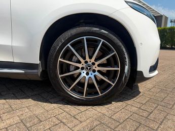Mercedes-Benz EQC EQC 400 80kWh AMG Line SUV 5dr Electric Auto 4MATIC (408 ps)
