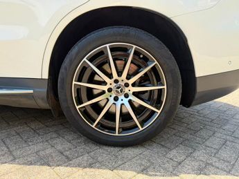 Mercedes-Benz EQC EQC 400 80kWh AMG Line SUV 5dr Electric Auto 4MATIC (408 ps)