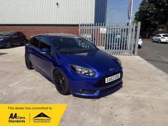 Ford Focus 2.0T EcoBoost ST-3 Hatchback 5dr Petrol Manual Euro 5 (s/s) (250