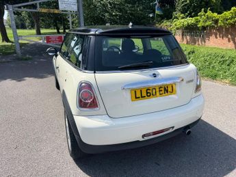 Mini Hatch 1.6 Cooper Hatchback 3dr Petrol Manual Euro 5 (122 ps)