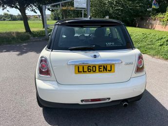 Mini Hatch 1.6 Cooper Hatchback 3dr Petrol Manual Euro 5 (122 ps)