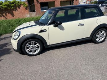 Mini Hatch 1.6 Cooper Hatchback 3dr Petrol Manual Euro 5 (122 ps)