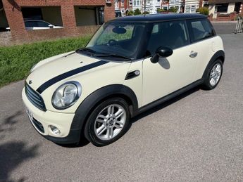 Mini Hatch 1.6 Cooper Hatchback 3dr Petrol Manual Euro 5 (122 ps)