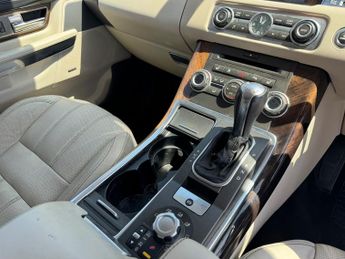 Land Rover Range Rover Sport 3.0 TD V6 HSE SUV 5dr Diesel CommandShift 4WD Euro 4 (245 ps)