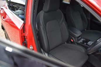 Nissan Qashqai 1.3 DIG-T MHEV Acenta Premium XTRON Euro 6 (s/s) 5dr