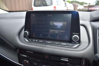Nissan Qashqai 1.3 DIG-T MHEV Acenta Premium XTRON Euro 6 (s/s) 5dr