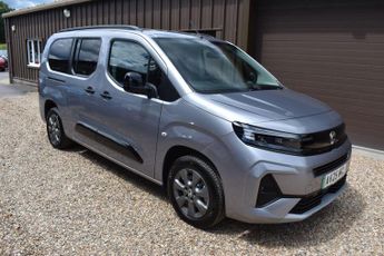 Vauxhall Combo 52kWh Ultimate XL MPV Auto 5dr (7.4kW Charger)
