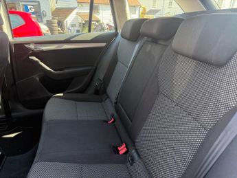 Skoda Octavia 1.6 TDI CR 110 SE Business 5dr