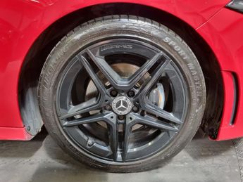 Mercedes-Benz A Class 1.5 A180d AMG Line (Premium) Hatchback 5dr Diesel 7G-DCT - ABSOL