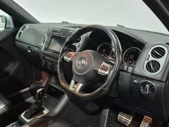 Volkswagen Tiguan 2.0 TDI BlueMotion Tech R-Line Edition SUV 5dr Diesel DSG 4WD Eu