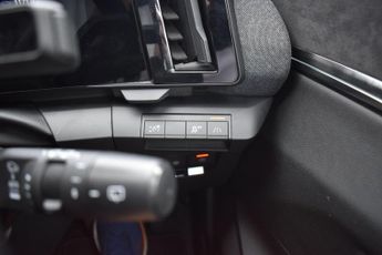 Renault Megane E-Tech 60kWh techno+ Auto 5dr (optimum charge)