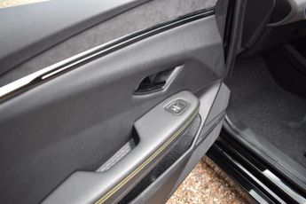 Renault Megane E-Tech 60kWh techno+ Auto 5dr (optimum charge)