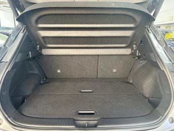 Nissan Qashqai 1.3 DIG-T MHEV Tekna SUV Petrol Hybrid XTRON Euro 6 (s/s) (158 p
