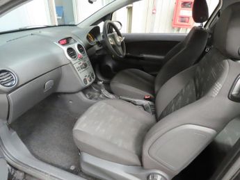 Vauxhall Corsa 1.4 16V Exclusiv Hatchback 3dr Petrol Auto Euro 5 (100 ps)