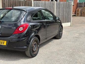 Vauxhall Corsa 1.4 16V Exclusiv Hatchback 3dr Petrol Auto Euro 5 (100 ps)