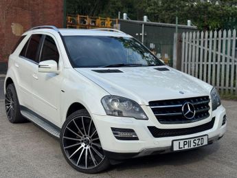 Mercedes M Class 3.0 ML350 CDI V6 BlueEfficiency Grand Edition SUV 5dr Diesel G-T