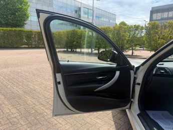 BMW 3 Series 2.0 320i M Sport Saloon 4dr Petrol Auto Euro 6 (s/s) (184 ps)