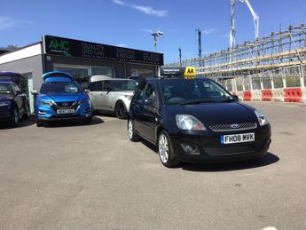 Ford Fiesta 1.4 TDCi Zetec Blue Edition Hatchback 5dr Diesel Manual (119 g/k