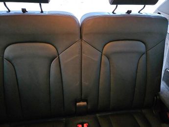Audi Q7 3.0L TFSI- S LINE - 7 SEATER-ULEZ/CAZ PASS-FREE 18MONTHS GOLD WA