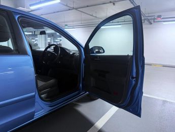 Volkswagen Polo 1.4 S Hatchback 5dr Petrol Automatic (185 g/km, 74 bhp)
