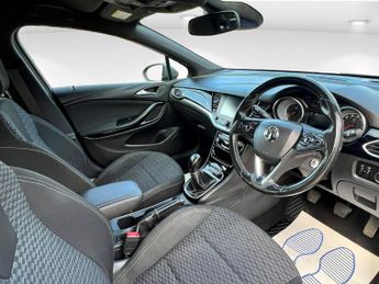 Vauxhall Astra 1.4i Turbo SRi Nav Auto Euro 6 (s/s) 5dr