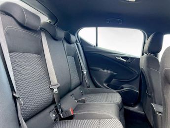 Vauxhall Astra 1.4i Turbo SRi Nav Auto Euro 6 (s/s) 5dr