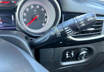 Vauxhall Astra 1.4i Turbo SRi Nav Auto Euro 6 (s/s) 5dr