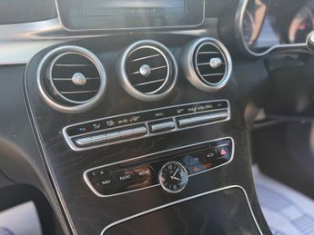 Mercedes-Benz C Class 2.1 C220d AMG Line Saloon 4dr Diesel 7G-Tronic+ Euro 6 (s/s) (17