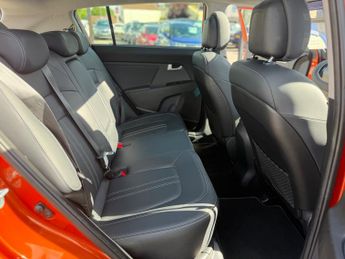 Kia Sportage 2.0 CRDi KX-4 SUV 5dr Diesel Auto AWD Euro 5 (181 bhp)