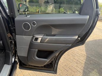 Land Rover Range Rover Sport 3.0 SD V6 HSE SUV 5dr Diesel Auto 4WD Euro 6 (s/s) (306 ps)