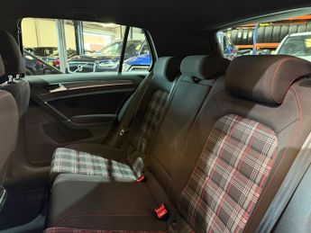 Volkswagen Golf 2.0 TSI GTI Hatchback 5dr Petrol DSG Euro 6 (s/s) (230 ps)