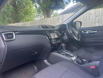 Nissan Qashqai 1.2 DIG-T N-Connecta SUV 5dr Petrol XTRON 2WD Euro 6 (s/s) (115 