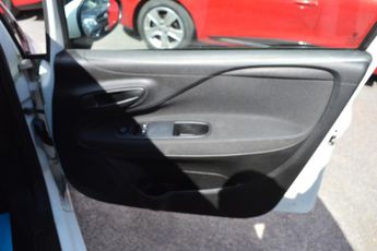 Fiat Punto 1.2 Pop + Hatchback 5dr Petrol Euro 6 (69 bhp)
