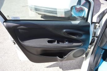 Fiat Punto 1.2 Pop + Hatchback 5dr Petrol Euro 6 (69 bhp)