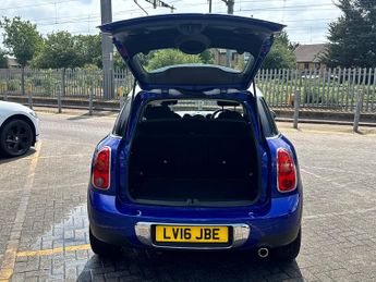 Mini Countryman 2.0 Cooper D Business Edition SUV 5dr Diesel Auto Euro 5 (112 ps