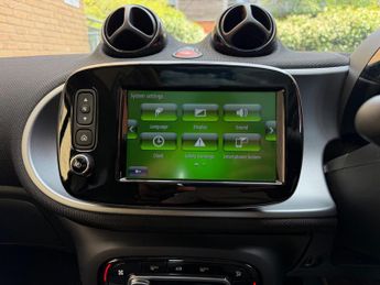 Smart ForTwo 17.6kWh Prime (Premium) Auto 2dr (22kW Charger)