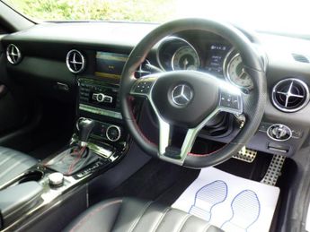 Mercedes-Benz SLK 1.8 SLK200 BlueEfficiency AMG Sport Edition 125 G-Tronic+ Euro 5