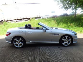 Mercedes-Benz SLK 1.8 SLK200 BlueEfficiency AMG Sport Edition 125 G-Tronic+ Euro 5
