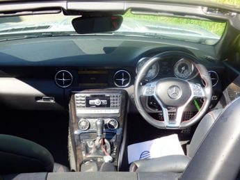 Mercedes-Benz SLK 1.8 SLK200 BlueEfficiency AMG Sport Edition 125 G-Tronic+ Euro 5