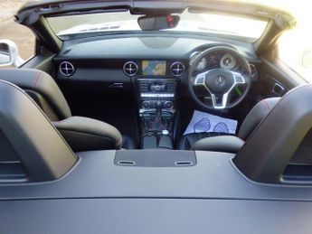Mercedes-Benz SLK 1.8 SLK200 BlueEfficiency AMG Sport Edition 125 G-Tronic+ Euro 5