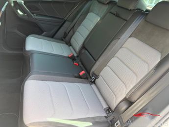 Volkswagen Tiguan 1.5 TSI EVO R-Line Tech SUV 5dr Petrol DSG Euro 6 (s/s) (150 ps)