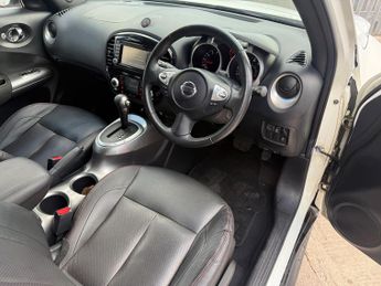 Nissan Juke 1.6 Tekna SUV 5dr Petrol CVT Euro 5 (117 ps)