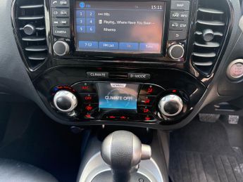 Nissan Juke 1.6 Tekna SUV 5dr Petrol CVT Euro 5 (117 ps)