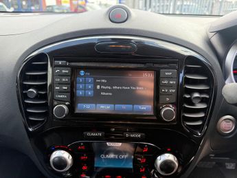 Nissan Juke 1.6 Tekna SUV 5dr Petrol CVT Euro 5 (117 ps)