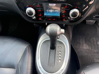 Nissan Juke 1.6 Tekna SUV 5dr Petrol CVT Euro 5 (117 ps)
