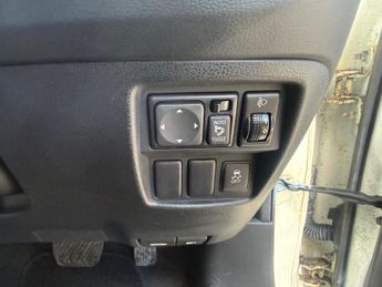 Nissan Juke 1.6 Tekna SUV 5dr Petrol CVT Euro 5 (117 ps)