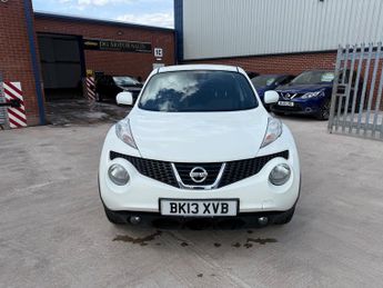Nissan Juke 1.6 Tekna SUV 5dr Petrol CVT Euro 5 (117 ps)