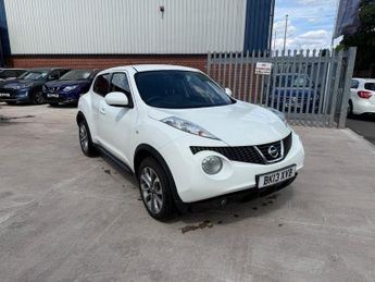 Nissan Juke 1.6 Tekna SUV 5dr Petrol CVT Euro 5 (117 ps)